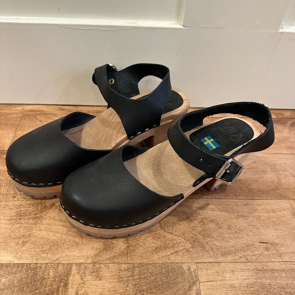 MIA Black Leather Women's Mules